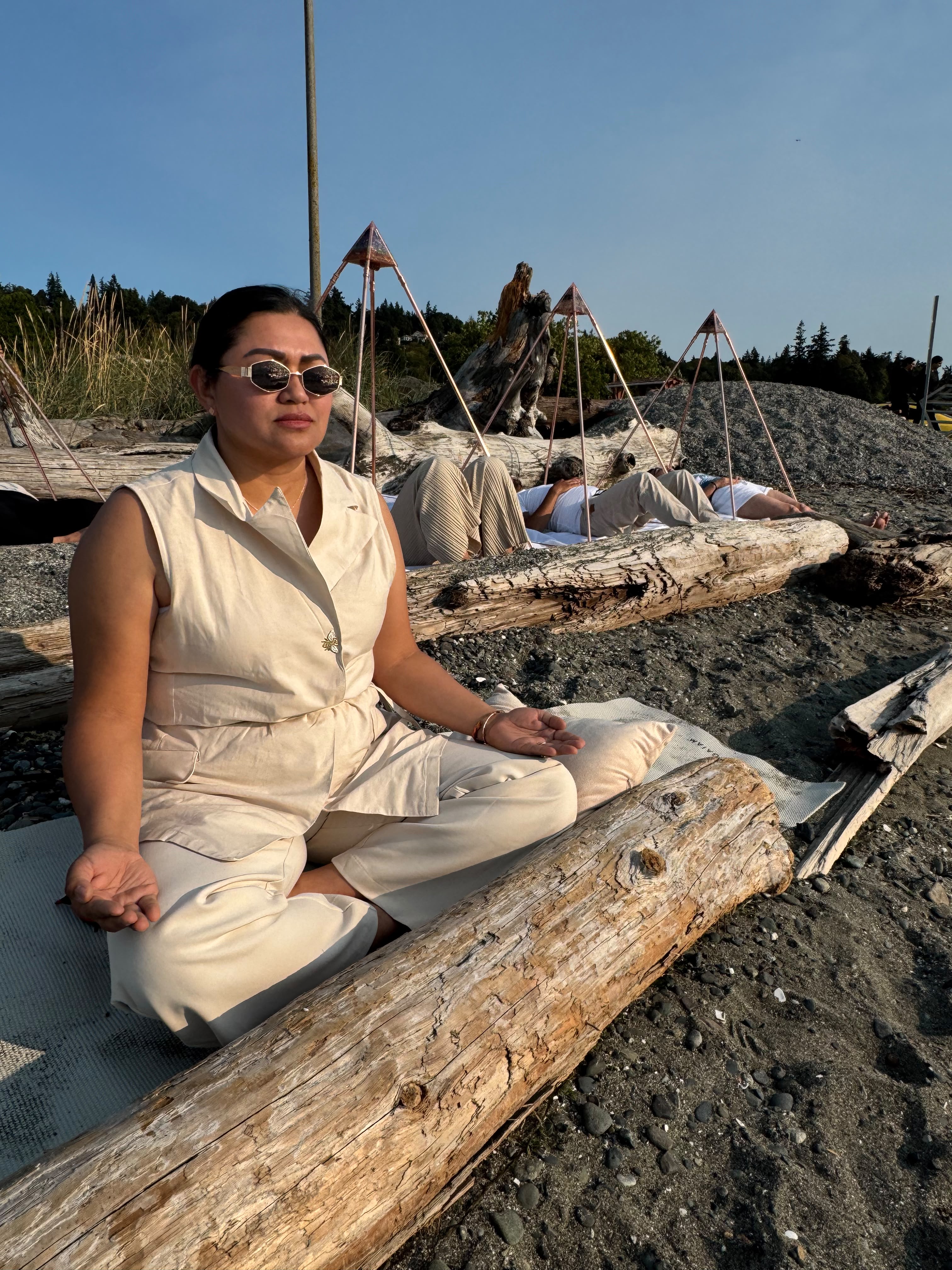 Monteluz beach meditation gathering